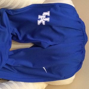 Nike U Kentucky sweats. Size L